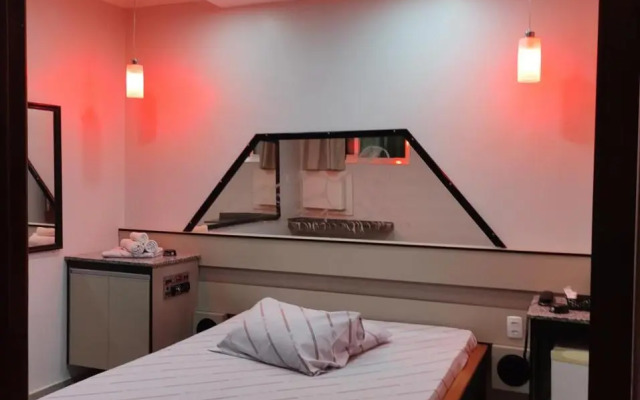 Motel Paradise