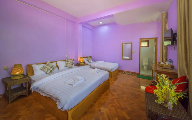 Thit Sar Shin Guest House
