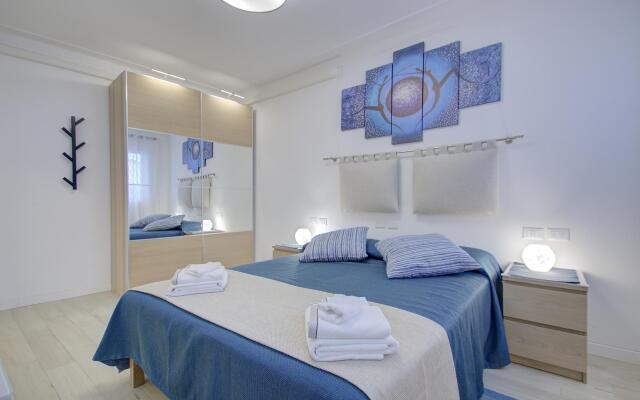 RIALTO MARKET NEW 5pax 3bed 2bath Wifi PowerAircnd