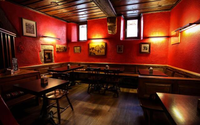 Hotel De La Couronne