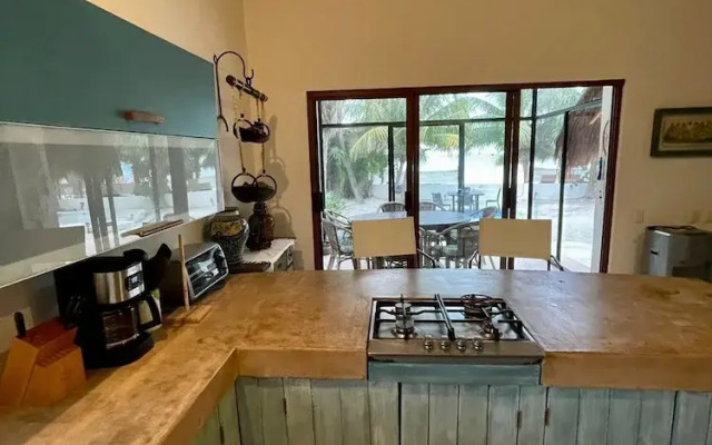 Luxury Ocean Front Villa - Adults Only