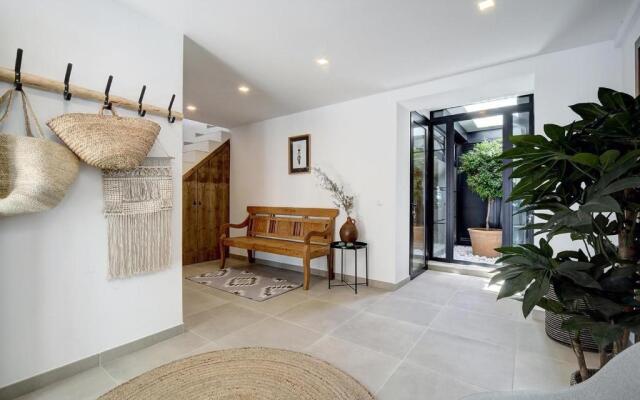 Renovated townhouse San Roque 85