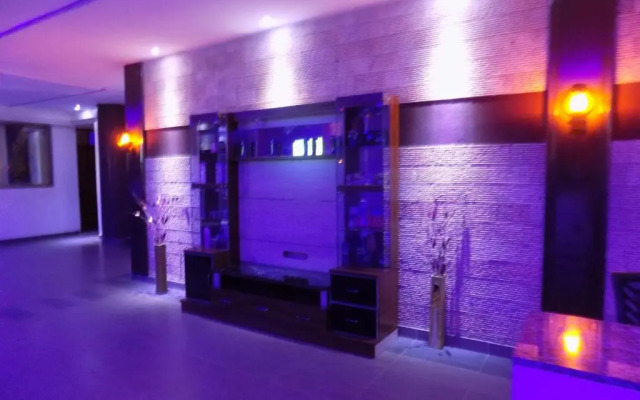 Freedom City Hotel