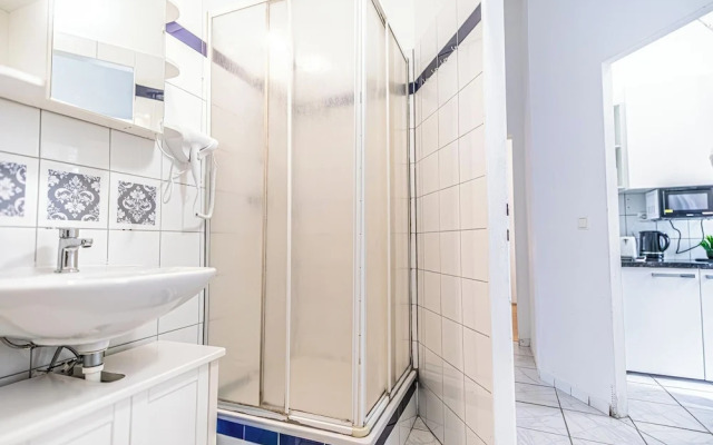 Modern 2BR Apt Longstay Sleeps 5