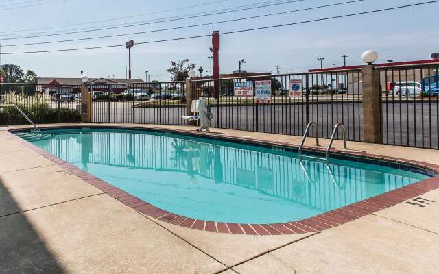 Comfort Inn & Suites Hamilton Place