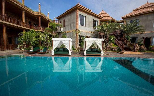 Model Residence and Spa