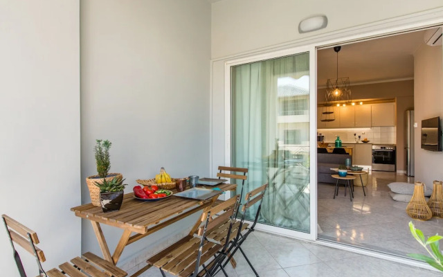 Nautilus Charm Apartment