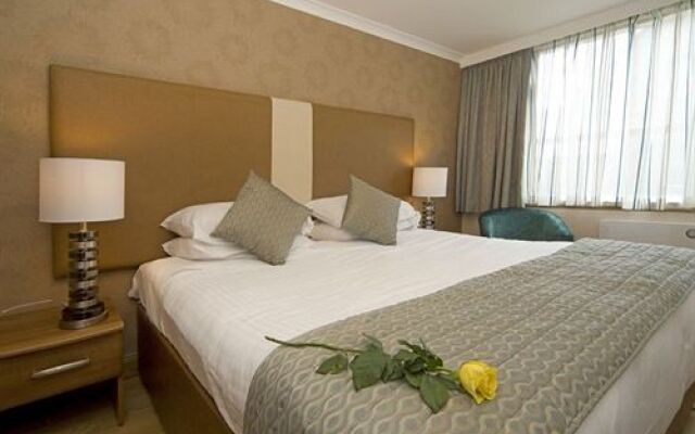 Rowantree Hotel