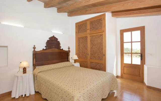 Villa - 4 Bedrooms with Pool and WiFi - 103158