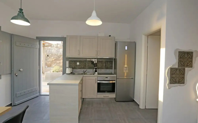 Nikoi Villas