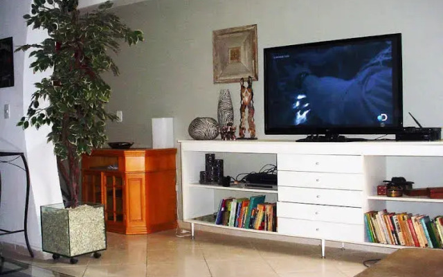 Hostel Brooklin - Hospedagem c/ café da manhã R$ 69,00