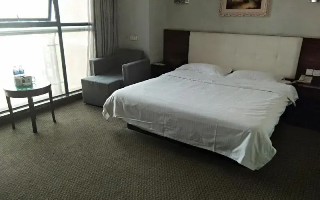 GreenTree Inn Changzhou Liyang Pingling Square Business Hotel