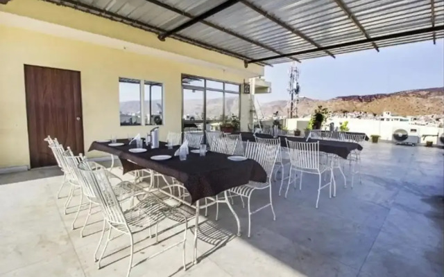 Hotel Dior Near Jal Mahal, Jaipur