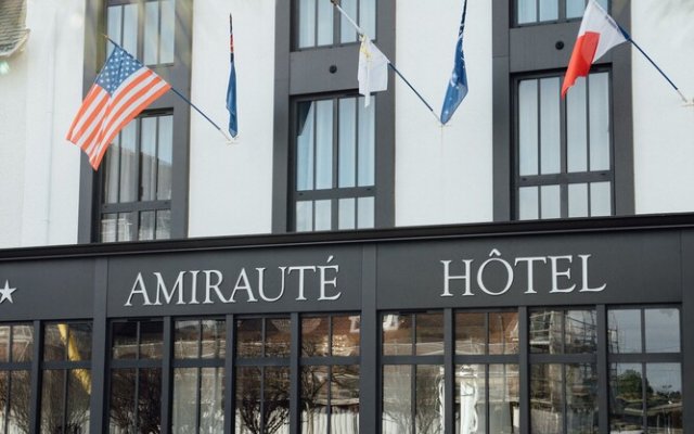 Отель Amirauté Франция, Ла Боль Ескоблак - отзывы, цены и фото номеров - забронировать отель Amirauté онлайн вид на фасад
