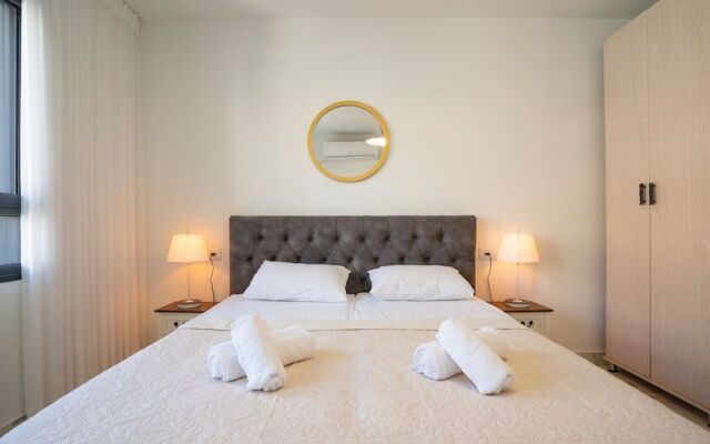 Eshel Suites