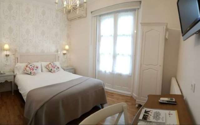 Hotel Infanta Isabel