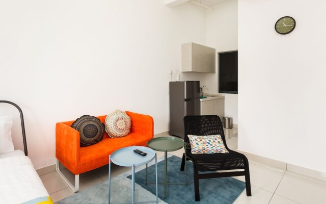 OYO 553 Home 3 Towers Studio