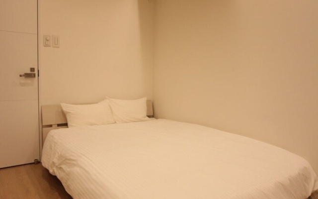 The Neighbors – Guest Rooms – Osaka