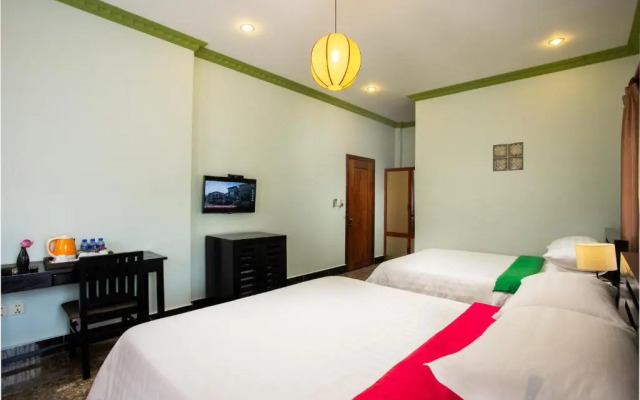 Han & Daniel Villa Boutique