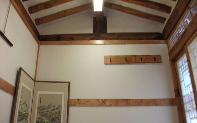 Hyosunjae Hanok Guesthouse