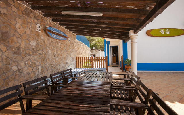 Ericeira Chill Hill Hostel & Private Rooms - Sea Food