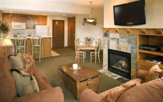 Sundial Lodge Condominiums by White Pines