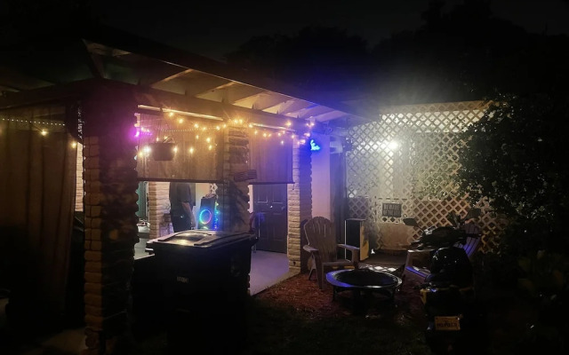 Miami Vibes Hostel-Like Shared Room
