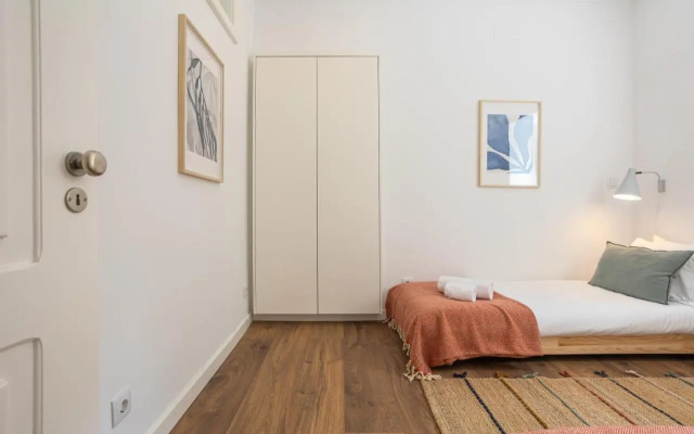 Trendy T.M Apartament by the River