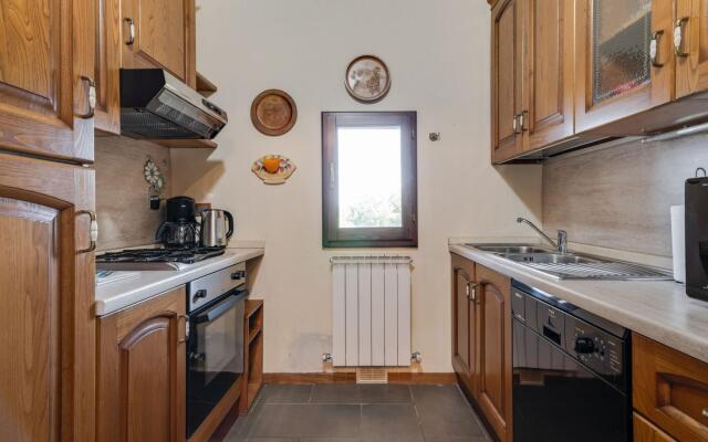 Tranquil Farmhouse in Terranova Bracciolini near Nightlife