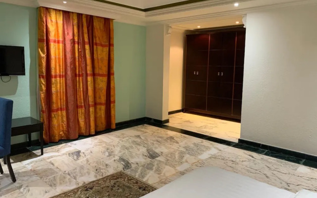 Delmon Hotel Suites
