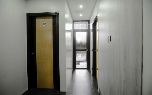 Sanchez Hotel by OYO Rooms