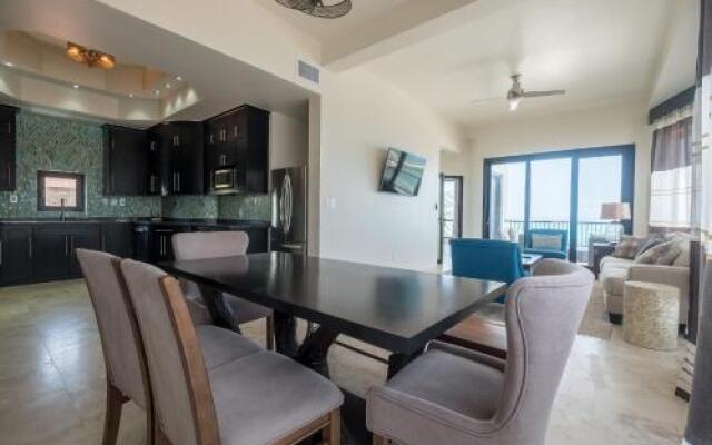 Diamante Beachfront Suites