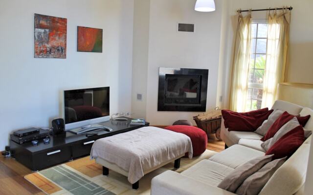 Casa das Neves by Our Madeira