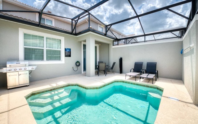 Elegant home with themed bedrooms near Disney