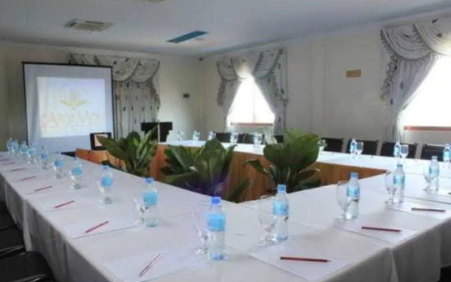 Cardamom Hotel & Apartment