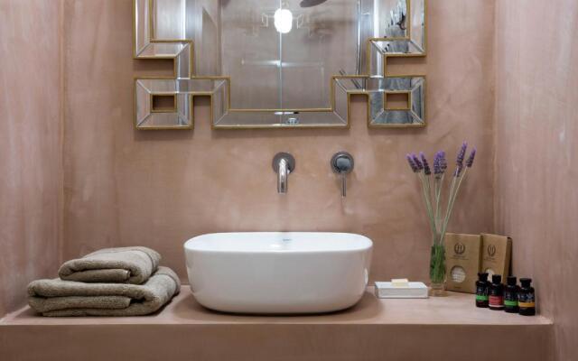 Avra Private Suites