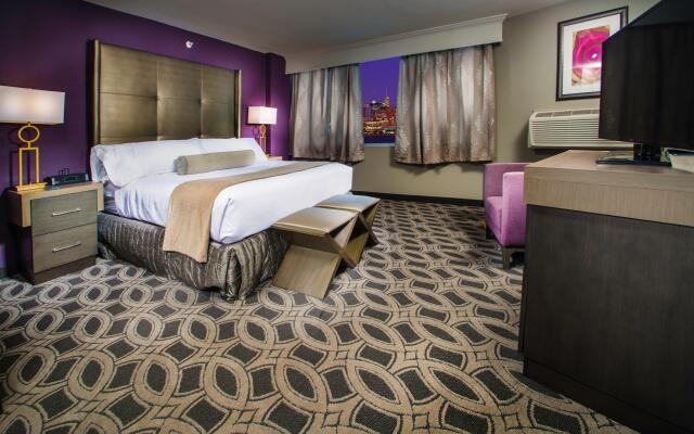 Crowne Plaza Saddle Brook, an IHG Hotel