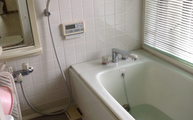 Bamboo House Room B - Economy Double
