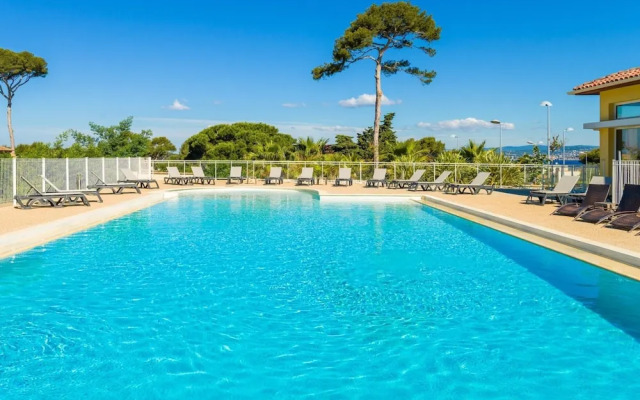 Apartment in Le Brusc Near Sandy Beach