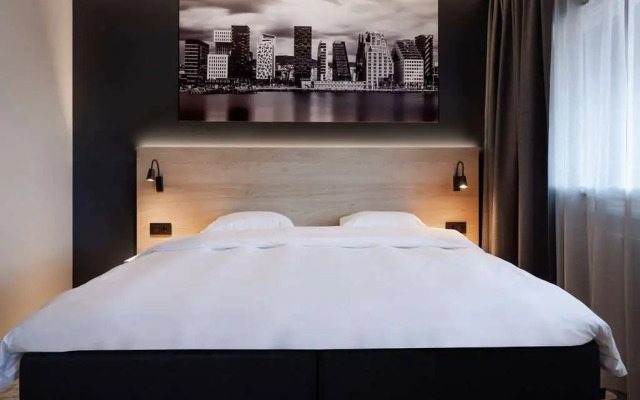 Park Inn by Radisson Oslo Airport Hotel West