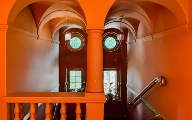 19 Glenhof Road House