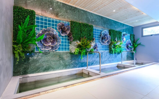 Centara Sonrisa Residences & Suites Sriracha