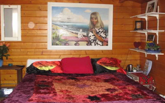 Xaviera Hollanders ''Happy House Bed & Breakfast''