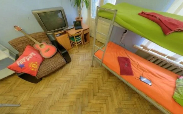 Yourhostel Olimpiyskiy