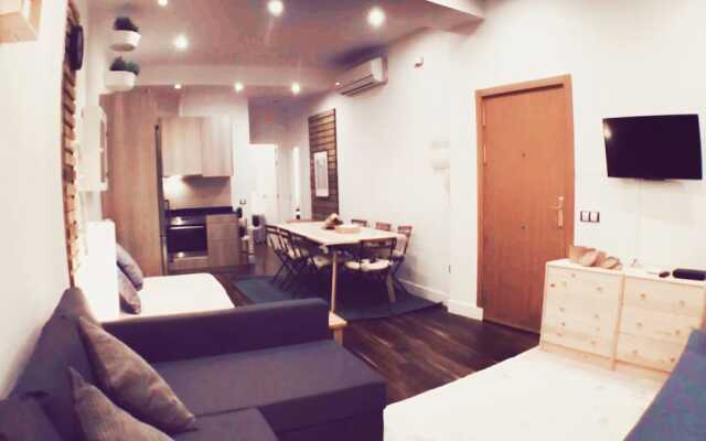 Lollipop Flats City Center Prime Suite