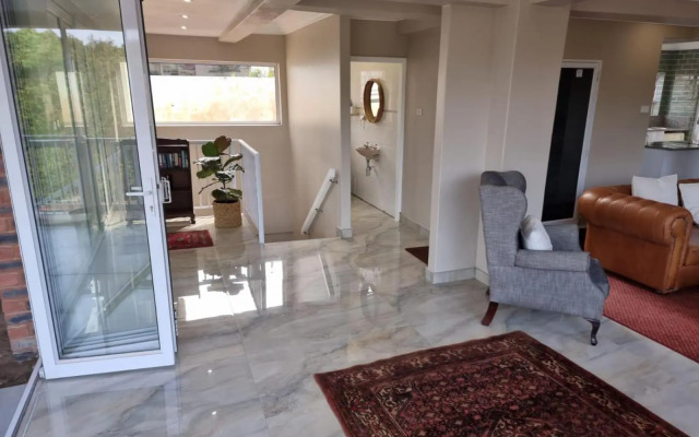 Ballito Clarke Bay Beach House - family holiday letting