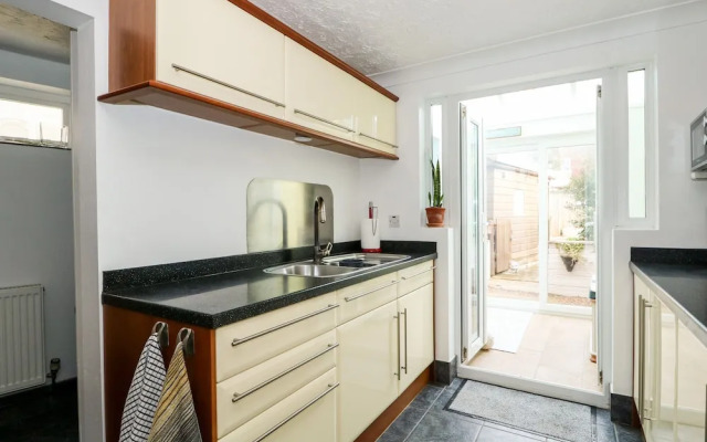 57 Southend Road