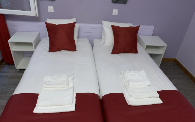 Hotel Apollo Opera
