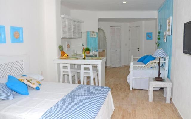 AR Cancun Plaza