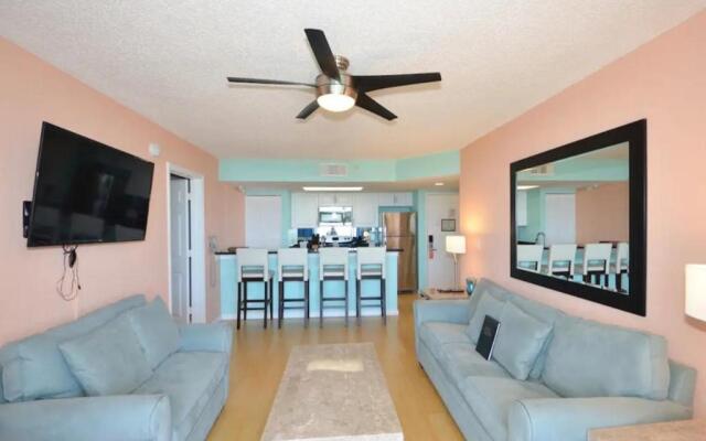 Sunrise Suites by TO